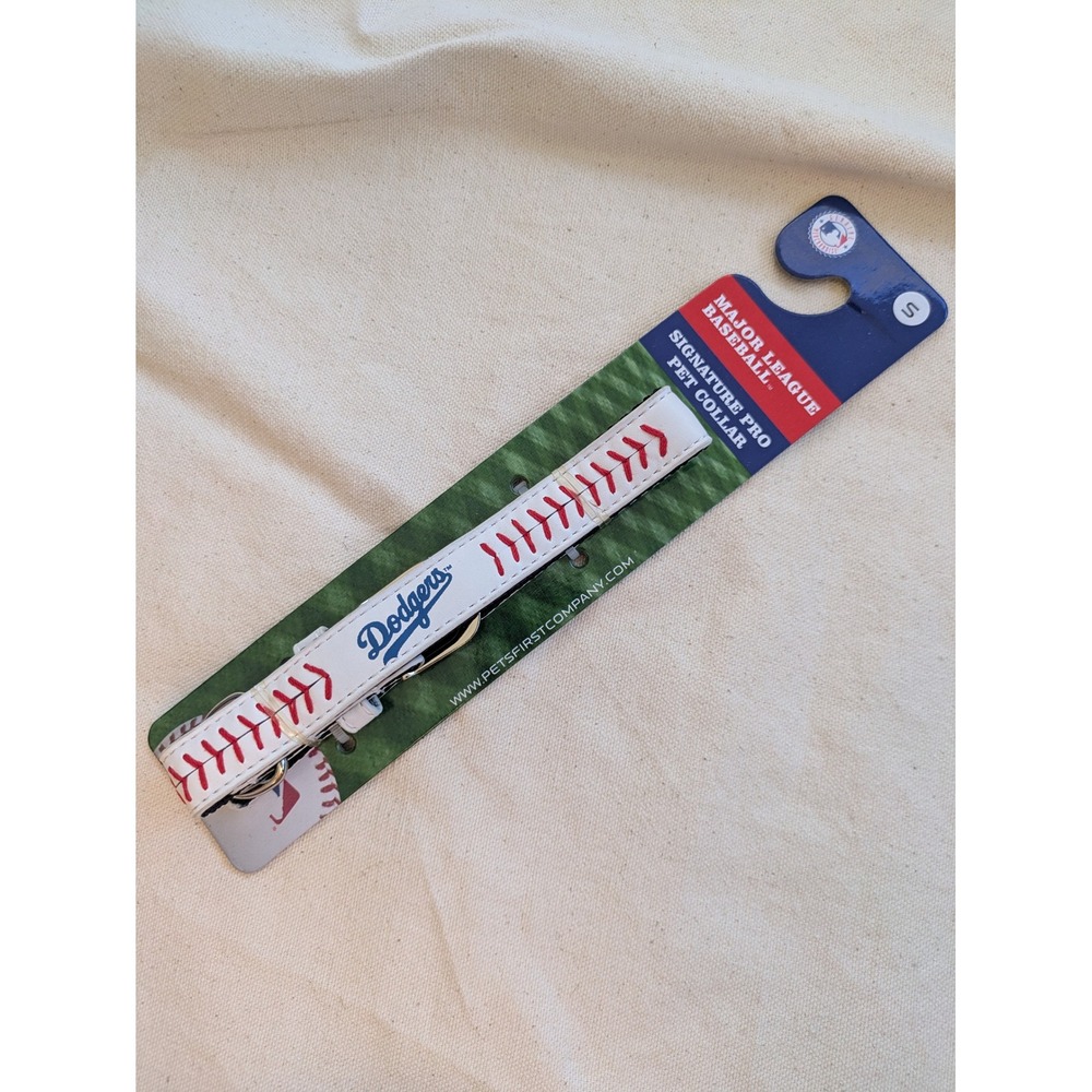 Los Angeles Dodgers Signature Pro Pet Collar Pets First MLB Baseball Small NEW